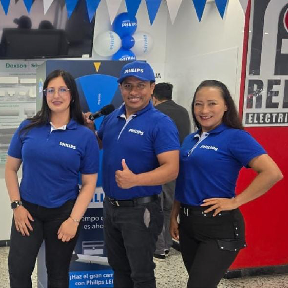 Activación de marca con promotores en punto de venta para promoción de productos y experiencias BTL en retail.